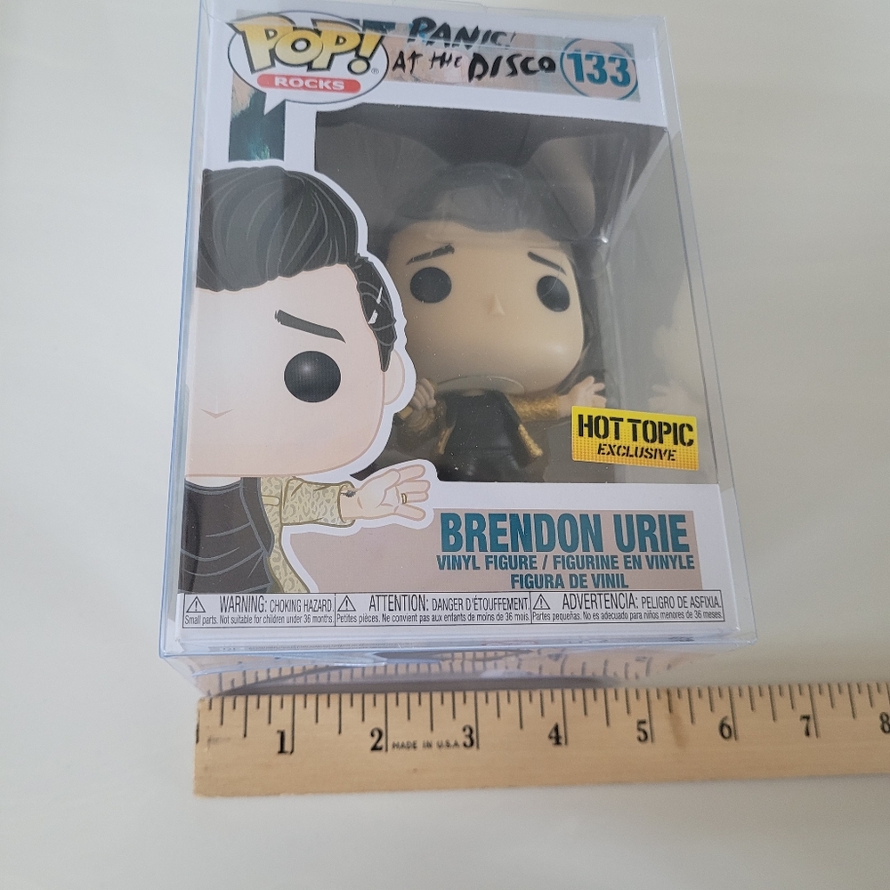 FUNKO POP ROCKS Panic At The Disco Brendon Urie Figure 133  w/ Box & Cover - Picture 10 of 13
